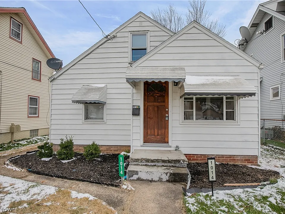 1014 Roslyn Avenue Southwest